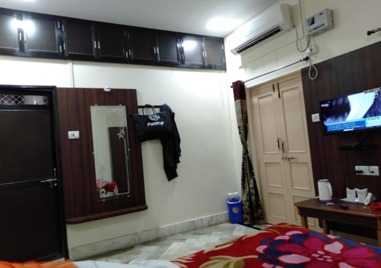Liberty Guest House Varanasi Exterior foto
